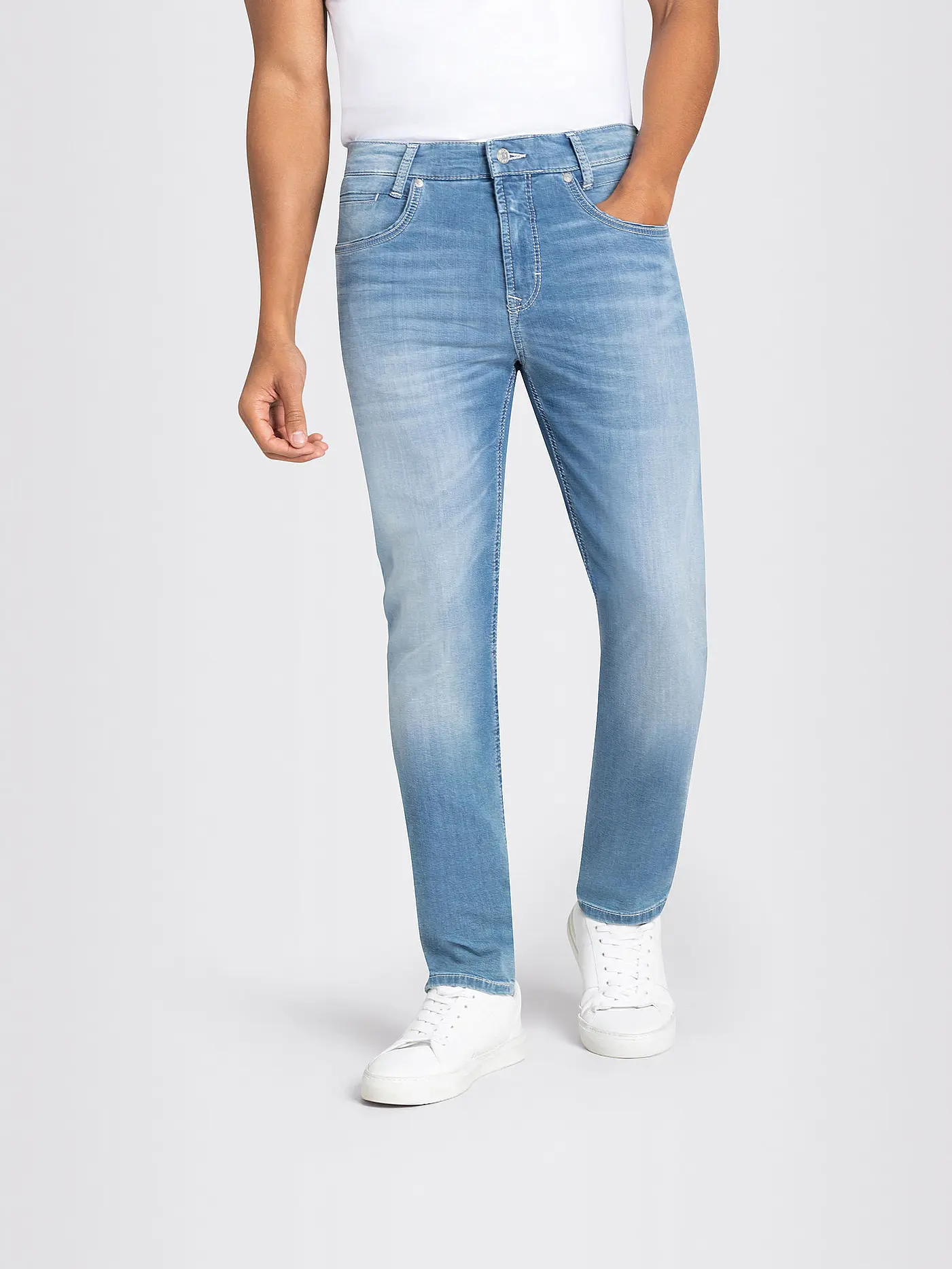 MAC | Jeans Slim Fit ARNE PIPE LIGHT WEIGHT | hellblau